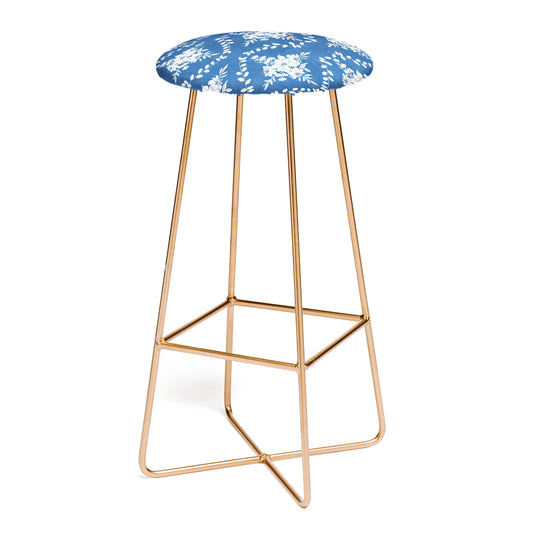 Chic garden whisper stool